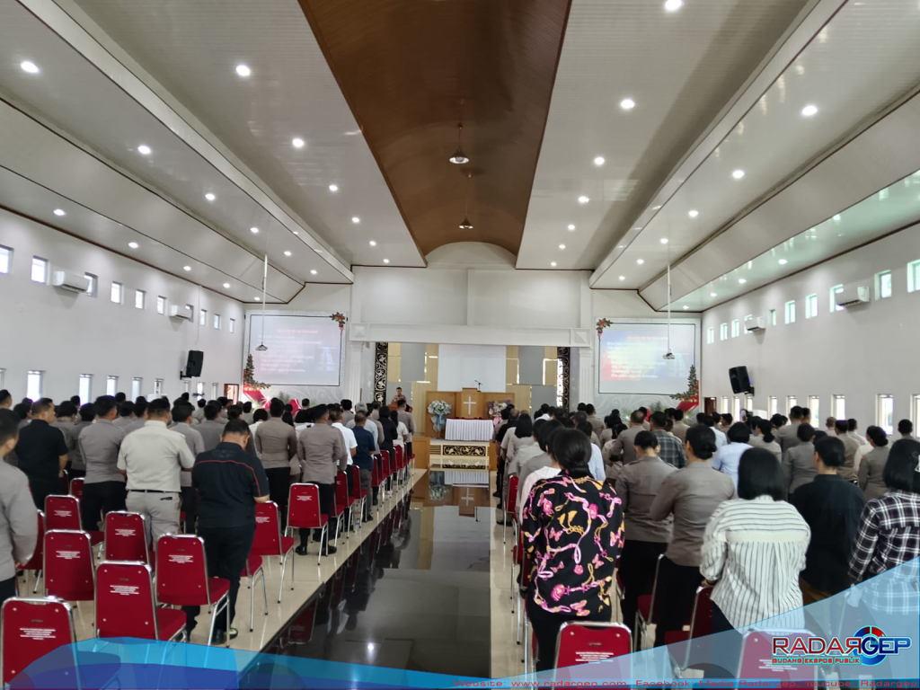 Personel Polda Sumut Gelar Ibadah Oikoumene, Doakan Keamanan dan Kedamaian Bangsa